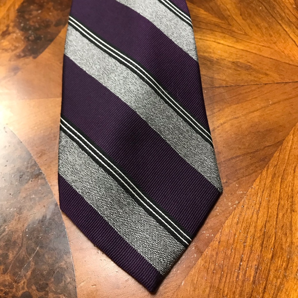 Silk stripe neck tie